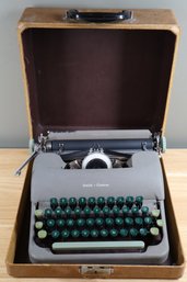 Vintage Smith Corona Tabulator Typewriter Green Keys, With Case.