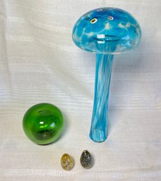 Lot Vintage Blown Glass Garden Mushroom Green Ball, Eggs