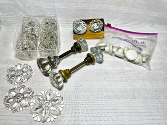 Antique Architectural Glass Victorian Brass Doorknobs Drawer Pulls (Glass & Lucite)