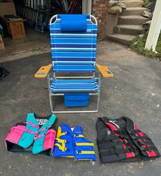 LOT OF FOLDING BEACH CHAIRS & LIFE VESTS