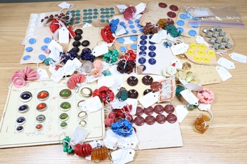 Large Lot Of Various Vintage Clothing Buttons Assorted Bakelite Sewing Buttons