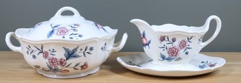 Wedgwood Williamsburg Potpourri Vegetable Dish And Gravy Boat