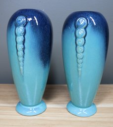 Set Of (2) Vintage Monmouth Pottery Glazed Ceramic Vases Blue And Aqua Spiral Seashell Design