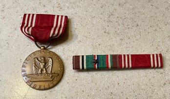 WWII SERVICE MEDAL & COMBAT RIBBON