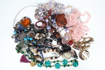 Lot- Costume Jewelry Necklaces