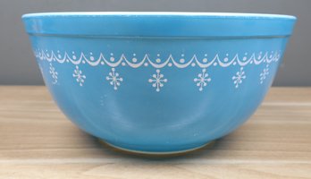 Pyrex Blue Mixing Bowl