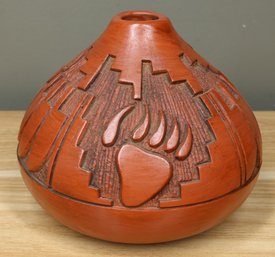 Navajo Artist Red Earth Bear Claw Pottery Vase Todichiinii Earthenware