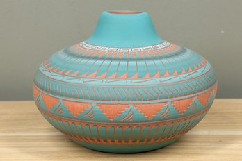 Vintage Navajo Signed Olna J Pottery Vase Clay Pot