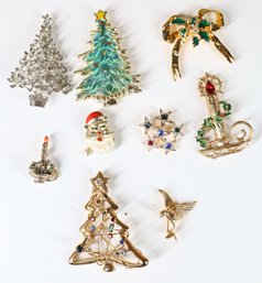 Lot Of Brooches - Holiday Brooches - Holiday Pins