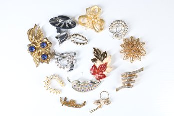 Lot Of Brooches And Pins