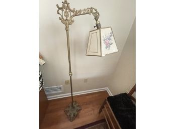 ANTIQUE BRASS FLOOR LAMP WITH SHADE