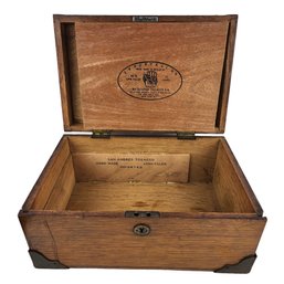 Vintage Matacapan Tabacos S.A Hand Made Cigar Box 11' X 5.5' X 7.5'