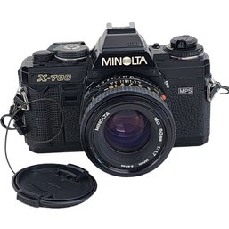 Minolta X-700 35MM SLR Film Camera With With MD Mounted Lens System 50mmF/2 Manual Focus