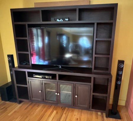 Entertainment Center With Samsung 3d 60 TV