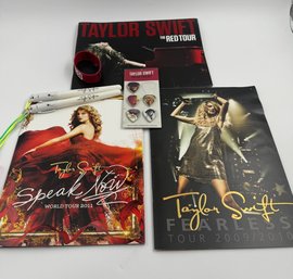 Taylor Swift ( Shippable ) Concert Swag From Several Concerts