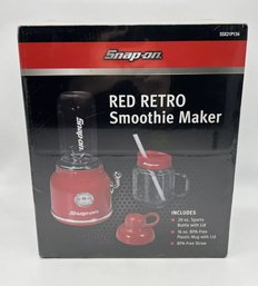 Snap On Red Retro Smoothie Maker ( New Sealed )