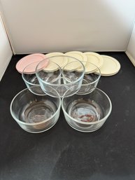 5 Pyrex Bowls With Lids