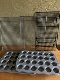 Muffin Pans And Baking Racks