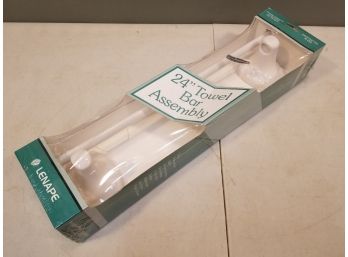 Lenape 24' Porcelain Towel Bar, Classic Embossed Dogwood White, P/N 825-01, New Sealed