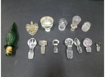 Lot Of 13 Vintage Glass Stoppers, 1.5 To 7.5 Inches Tall