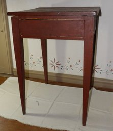 MAINE COUNTRY HEPPLEWHITE ONE DRAWER TAPERED LEG STAND