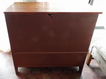 EARLY CUT OUT BASE SINGLE DRAWER LIFT TOP BLANKET CHEST