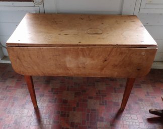 COUNTRY BIRCH DROP LEAF TABLE