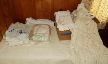 LARGE LOT OF ANTIQUE LINENS