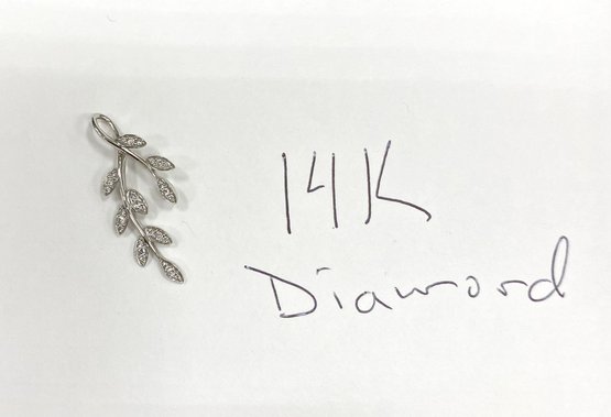 14K White Gold Diamond Pendant