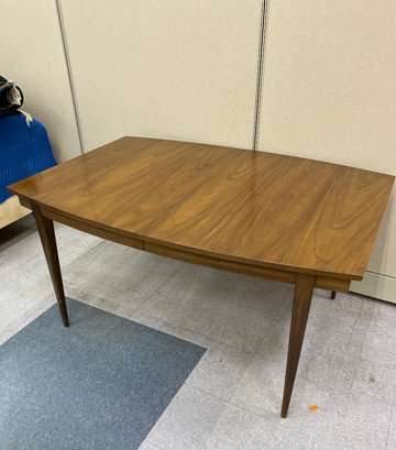 Mid Century Dining Table With Two Leaves And Pads