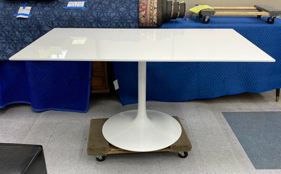 New Lippa 60' Mid-Century Saarinen Style Dining Table Retail $1239 Wayfair