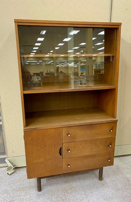 Mid Century Modern Stanley Hutch Display Cabinet Great Size