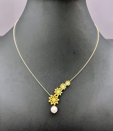 Gold Wire Necklace With Flowers And Cultured Pearl Unsigned - Tested Gold Plated Sterling Silver