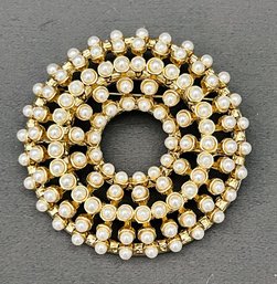 Vintage Unsigned Gold Tone Faux Pearl Brooch - 2.25' Wide