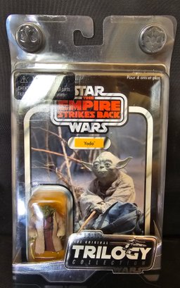 2004 Hasbro Star Wars The Original Trilogy Yoda Figure Empire Strikes Back NEW