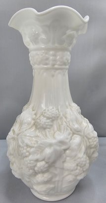 Vintage Imperial Loganberry 10' Milk Glass Vase Raised Berries