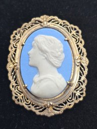 Vintage Cameo Symmetalic 14k Yellow Gold & Sterling Silver 925 Blue Cameo Brooch