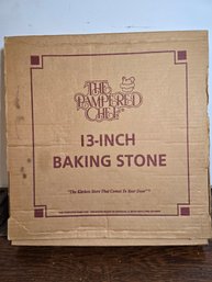 13' Pampered Chef Baking Stone NEW