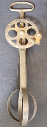 'VERY RARE' ANTIQUE HAND-HELD EGG BEATER WITH MINARD'S LINIMENT PROMOTION.1870'S