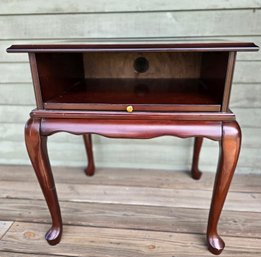 Very Nice Solid End Table Computer Worktable