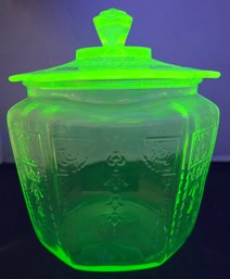 Vintage Uranium Green Depression Glass Princess Pattern Biscuit Jar Vaseline