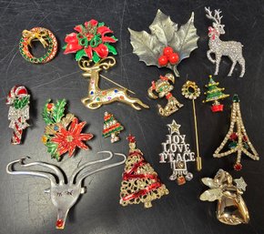 Costume Jewelry Christmas Brooch/pin Lot