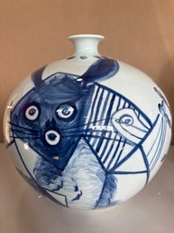 Space Rabbit, 2011, 2011 White Chinese Porcelain Pot