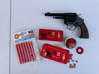 Vintage Edison Giocattoli Cap Gun Toy Pistol Revolving 12 Shot Made In Italy With Lot Of Caps