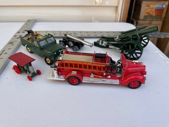 Nice Toy Lot With Cannons, Britains Ltd Cap Cannon, Italian Cap Cannon