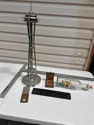 Nice Vintage Lot Including Vintage Space Needle Ash Tray