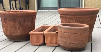 Lot Of Outdoor Teracotta Pots- Used Some Chips