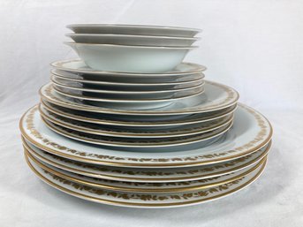 Noritake Brand Dinner Set