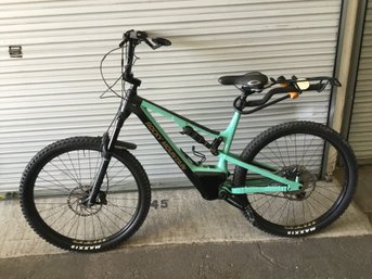 AWESOME MINT GREEN ROCKY MOUNTAIN ELECTRIC BIKE (no Charger)