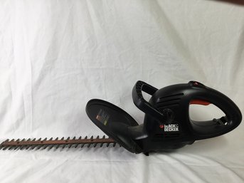 Black & Decker 17' Blade Saw